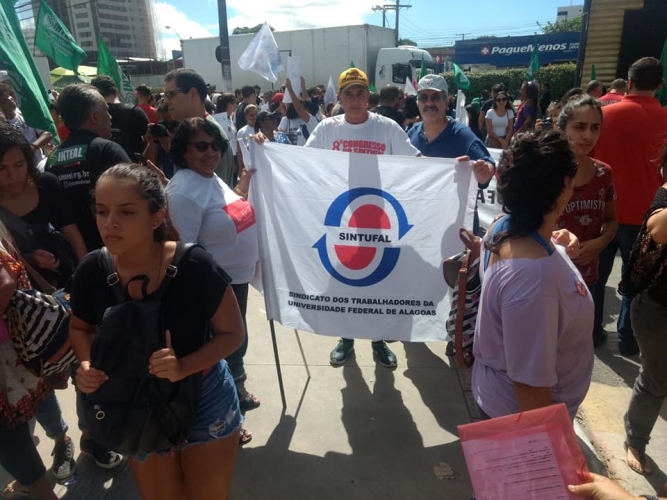 Greve Nacional da Educação contra os sucessivos ataques do governo Bolsonaro ao setor  Greve Nacional da Educação contra os sucessivos ataques do governo Bolsonaro ao setor