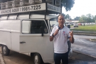 José Moyses Ferreira, coordenador Regional Sintufal do Campus Sertão/Unidade Penedo, no portal principal do Campus A.C. Simões, convocando para assembleia