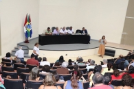 Filiados tirando dúvidas sobre detalhes da ação. Foto: Ascom/Sintufal