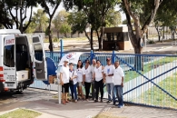 Outro grupo de diretores do Sintufal durante o ato de fechamento dos portões da Ufal. Foto: Ascom/Sintufal