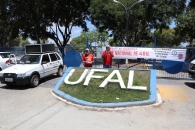 Diretores do Sintufal e técnicos da base discursaram durante o período da manhã. Foto: Ascom/Sintufal 