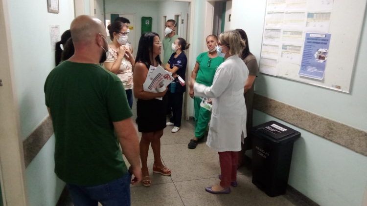 Sintufal e Comando de Greve visitaram vários setores do HUPAA Sintufal e Comando de Greve visitaram vários setores do HUPAA