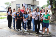 Manifestação e panfletagem, na entrada do Campus A. C. Simões da Ufal | Foto: ASCOM/SINTUFAL