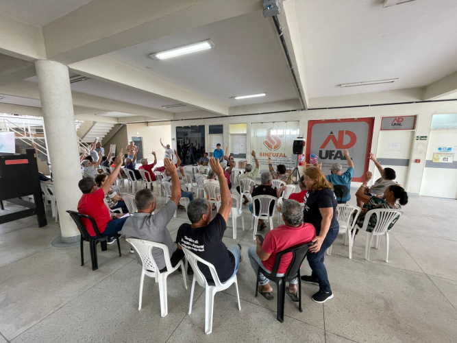 Assembleia aprovou paralisação para dias 29 e 20 deste mês Assembleia aprovou paralisação para dias 29 e 20 deste mês
