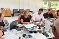 Presidenta da Adufal, Rosangela Reis, secretário-geral, Jailton Lira, e o vice-presidente, Carlos Müller, durante a reunião | Foto: Sônia Titara/Adufal